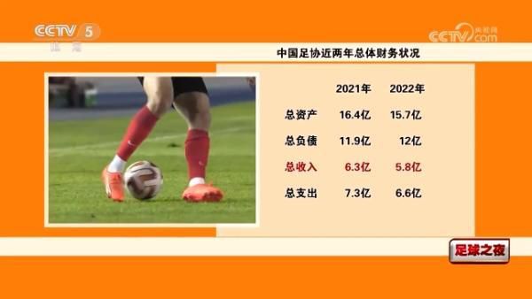 ”《比如父子》中，主人公邹桥始终无法释怀父亲的骤然离世，那些未说出口的牵挂、来不及弥补的遗憾，成了他心中难以愈合的伤口，直到AI技术为这份执念打开了一扇门，让父亲以“数字形态”重新回到身边。