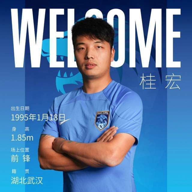 ”对于这样的评语，郑伊健从不愠怒，反而欣然接受“大男孩”的标签。