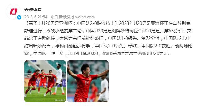 杨颖穿吊带抹胸裙性感现身 双胸惹眼撇甜美标签 2014-04-15 示出baby的傲人双胸，在行走过程中，baby遭粉丝簇拥现场一度混乱，身旁的黑衣保镖时刻警惕护驾，趁机斜眼偷瞄 。