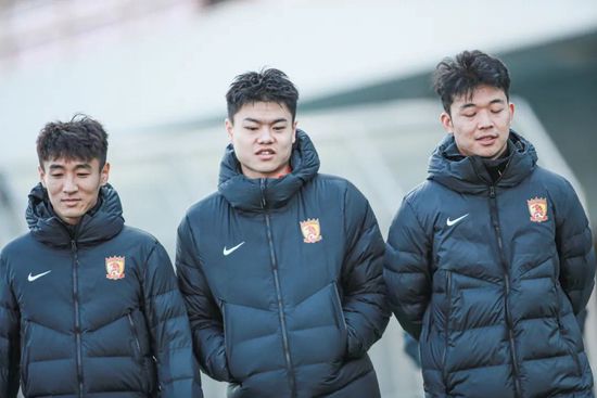 “我不认为我会出演下一部电影”，日前本·卫肖接受英国广播公司采访时谈到自己在“007系列”电影 凯拉·奈特莉×本·卫肖！