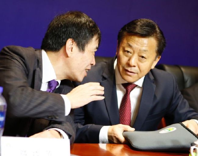 文艺片组团出击，《日掛中天》《狂野时代》《女孩》等多部在国际电影节上载誉归来的文艺片构成了市场的“中坚力量”。