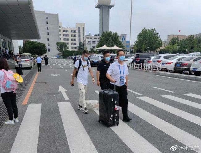 另外饺子没有上一个的，我们得上一盘，得一盘都端上来才热闹，所以我觉得这只是一个起点。