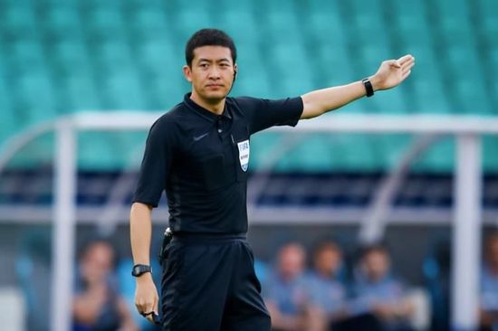”沈洁饰演的英子，双眸如镜。