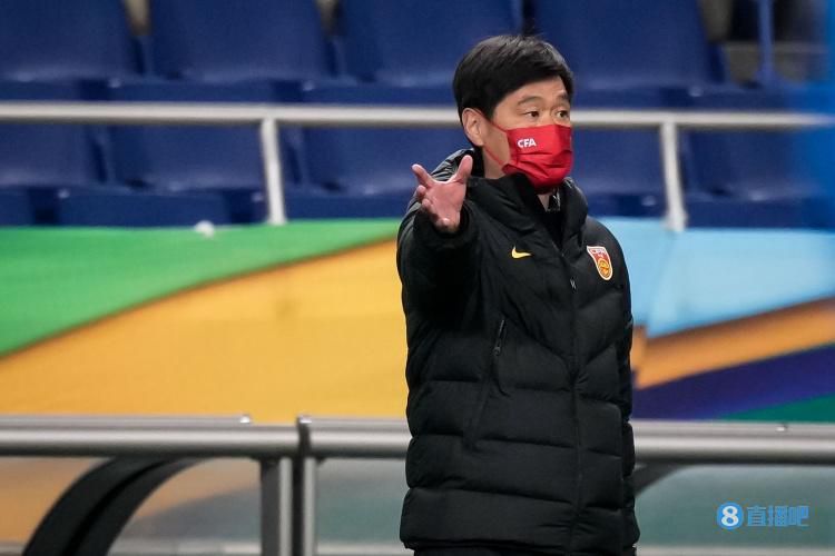 格伦·克洛斯、莎拉·保罗森、泰亚娜·泰勒、金·卡戴珊、妮... 法鲨归来！
