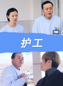搭配高束的马尾和甜美的笑容，在舞台上显得轻盈灵动，俏皮可人。